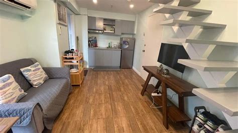 Cozy BGC Loft Condo .
